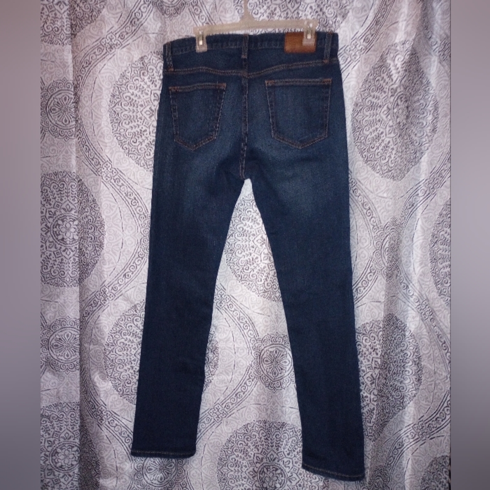 Tommy Hilfiger Men's Dark Wash Denim - Picture 4 of 12